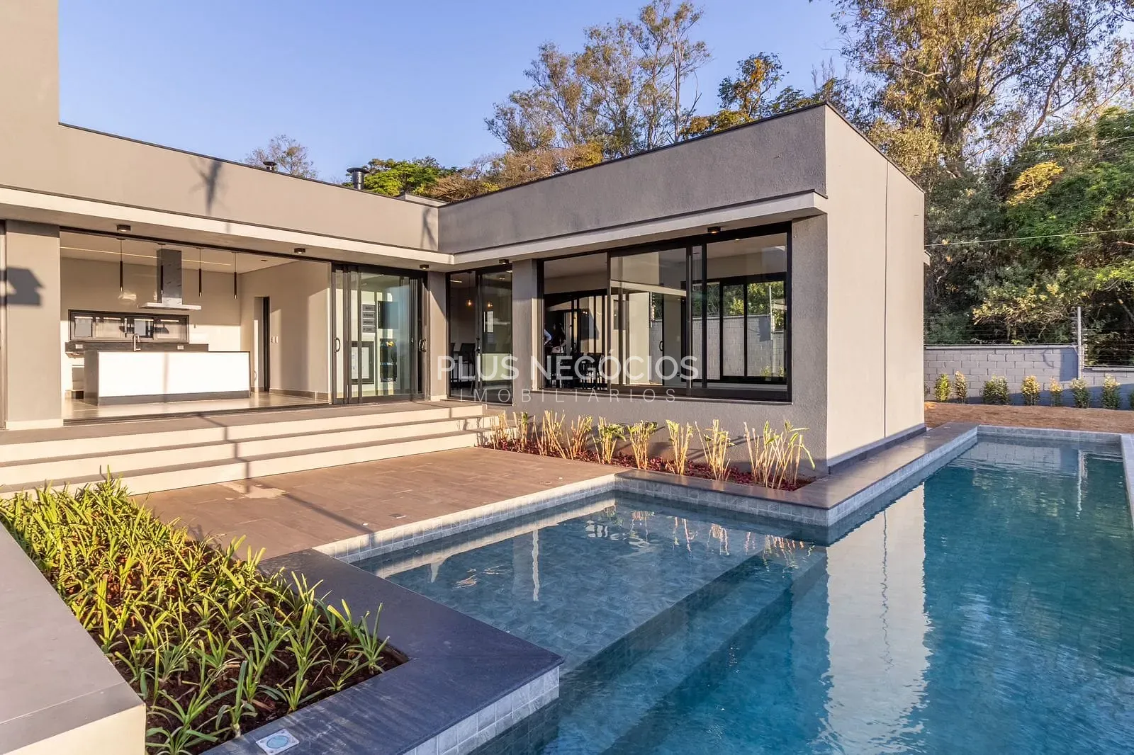 Casa, 5 quartos, 450 m² - Foto 1