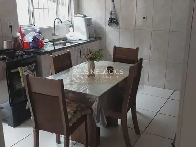 Casa com 125m² 4 quartos e 2 banheiros, à venda, no bairro Jardim Altos do Itavuvu em Sorocaba