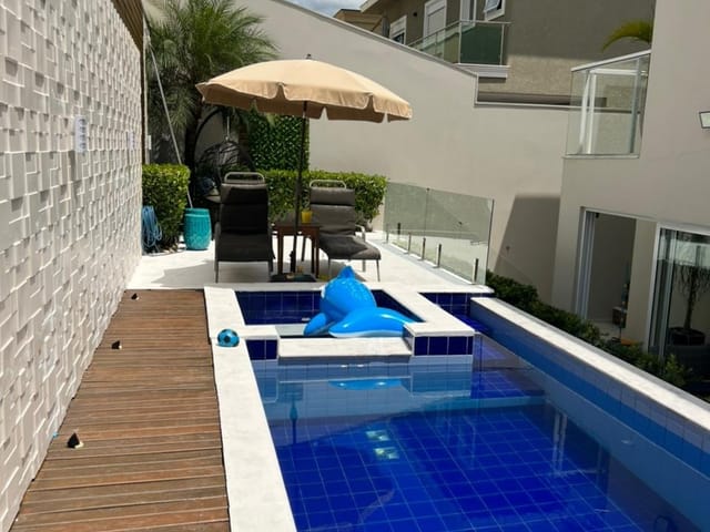 Casa com 420m² 4 quartos e 6 banheiros, à venda ou para alugar, no bairro Alphaville em Santana de Parnaíba