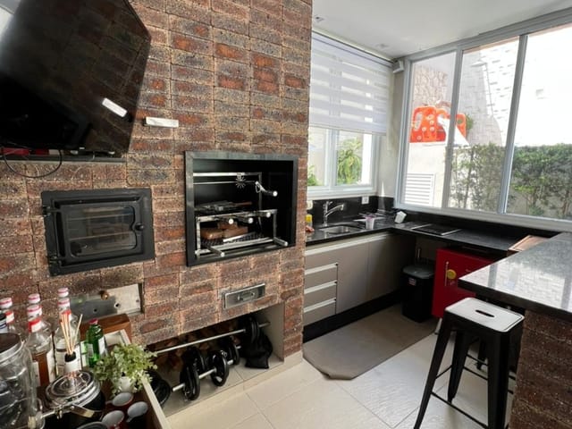 Casa com 420m² 4 quartos e 6 banheiros, à venda ou para alugar, no bairro Alphaville em Santana de Parnaíba
