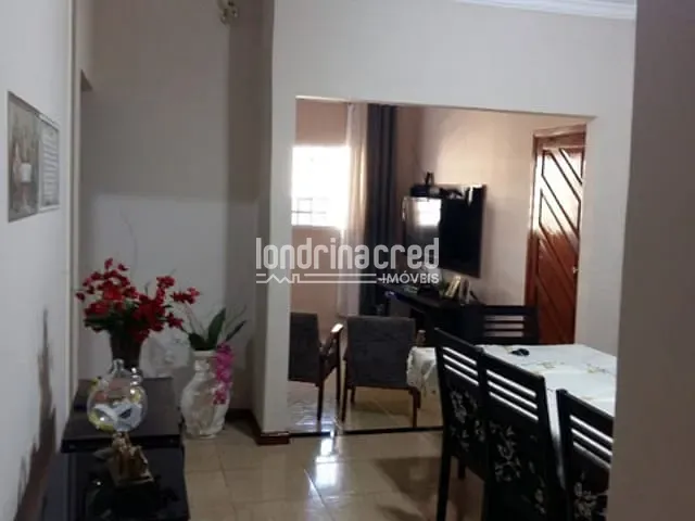 Casa com 250m², à venda, no bairro Jardim Marissol em Londrina