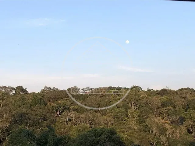 Casa com 715m² 3 quartos e 3 banheiros, à venda, no bairro Loteamento Chacaras Embu-Guacu em Embu-Guaçu