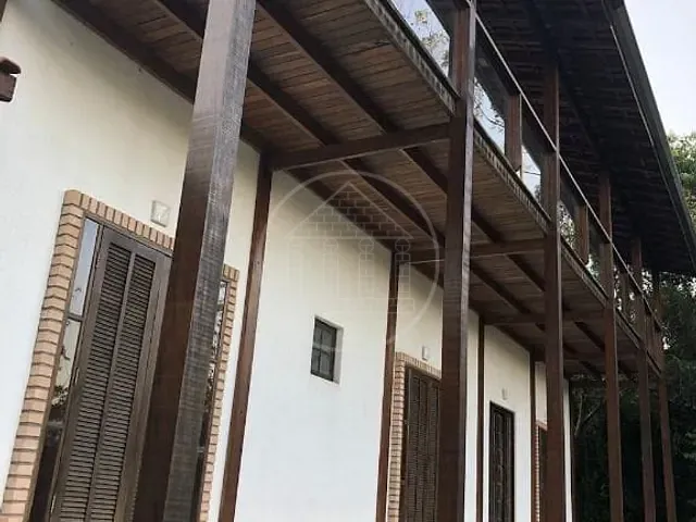 Casa com 715m² 3 quartos e 3 banheiros, à venda, no bairro Loteamento Chacaras Embu-Guacu em Embu-Guaçu