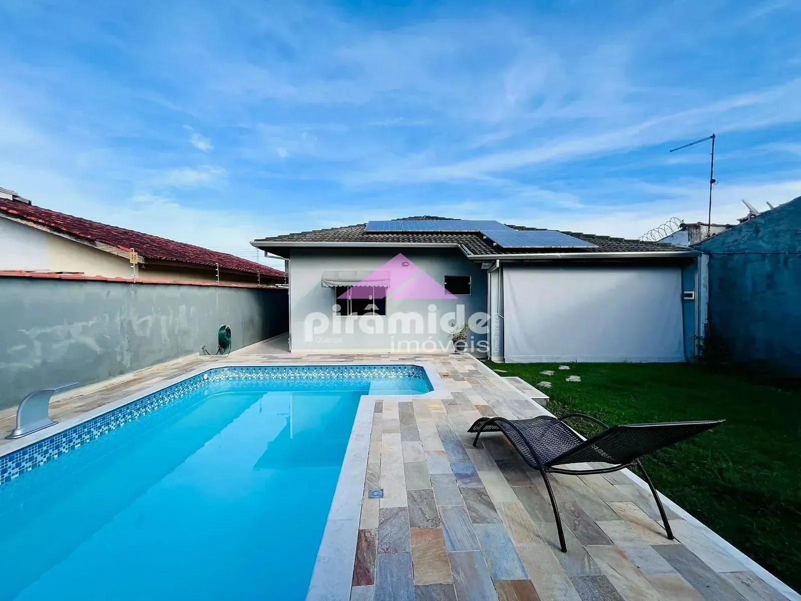 Casa, 3 quartos, 176 m² - Foto 1