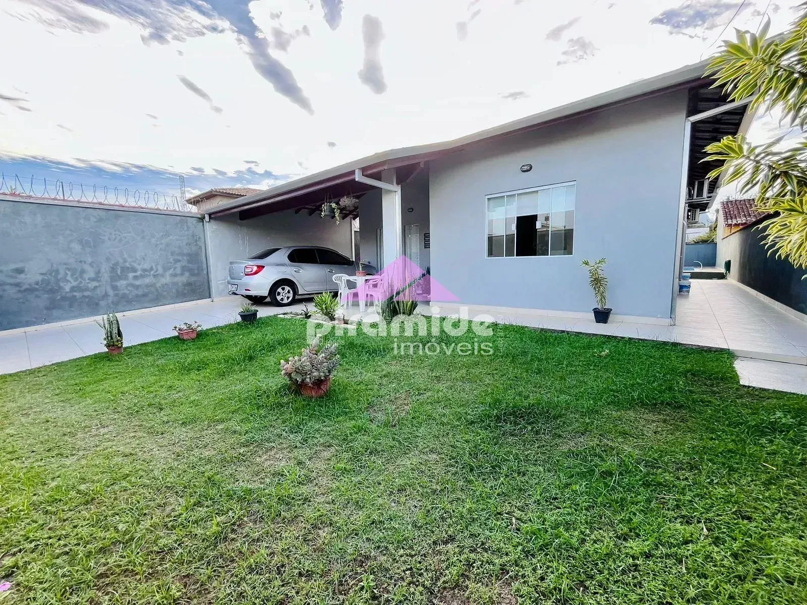 Casa, 3 quartos, 176 m² - Foto 2