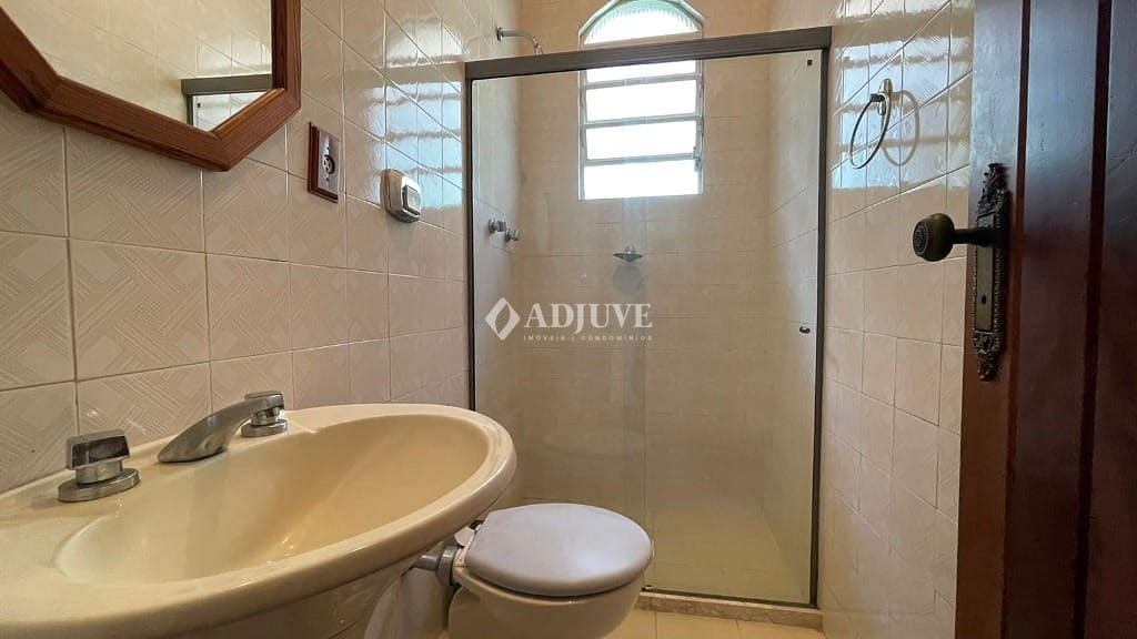 Casa à venda com 4 quartos, 179m² - Foto 5