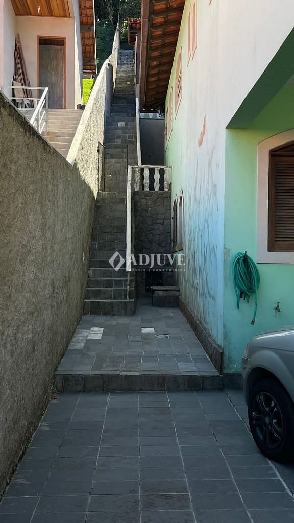 Casa à venda com 4 quartos, 179m² - Foto 15