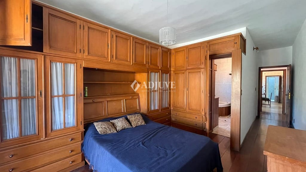 Casa à venda com 4 quartos, 179m² - Foto 11