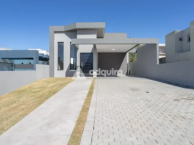 Casa com 300m² 3 quartos e 4 banheiros, à venda, no bairro Jardim Carvalho em Ponta Grossa
