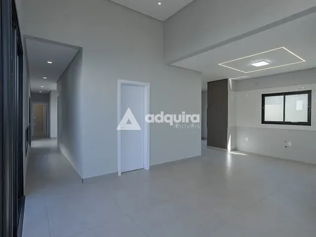 Casa com 300m² 3 quartos e 4 banheiros, à venda, no bairro Jardim Carvalho em Ponta Grossa