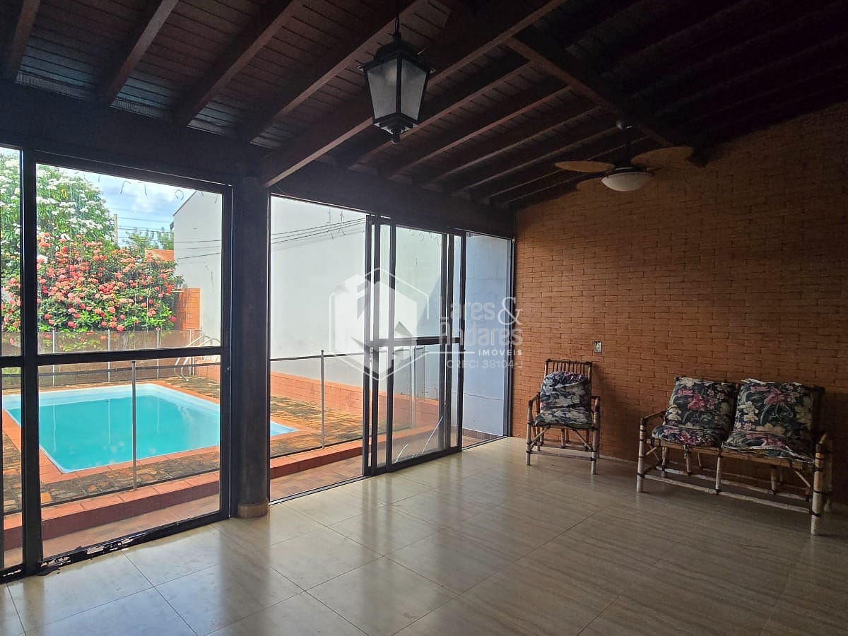 Casa à venda com 2 quartos, 160m² - Foto 13