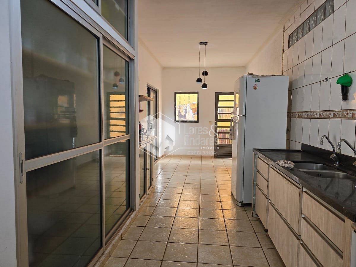 Casa à venda com 2 quartos, 160m² - Foto 30