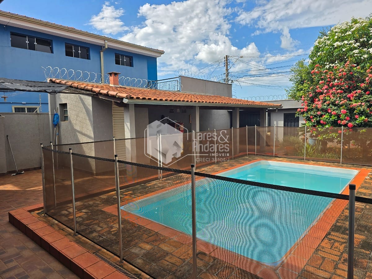 Casa à venda com 2 quartos, 160m² - Foto 16