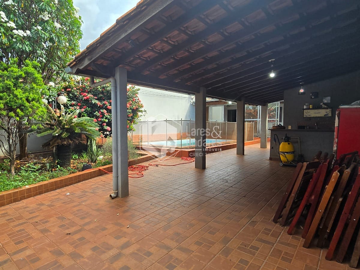 Casa à venda com 2 quartos, 160m² - Foto 3