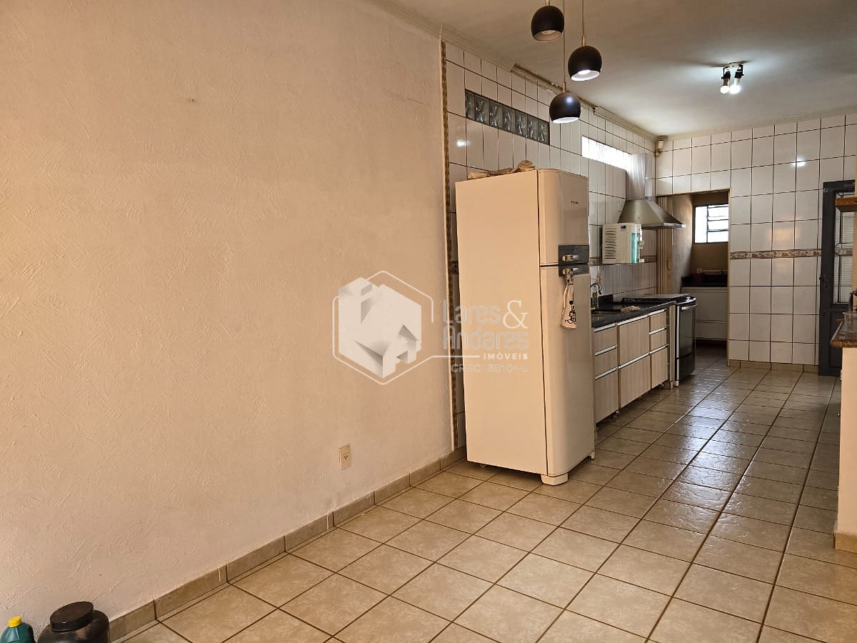 Casa à venda com 2 quartos, 160m² - Foto 29