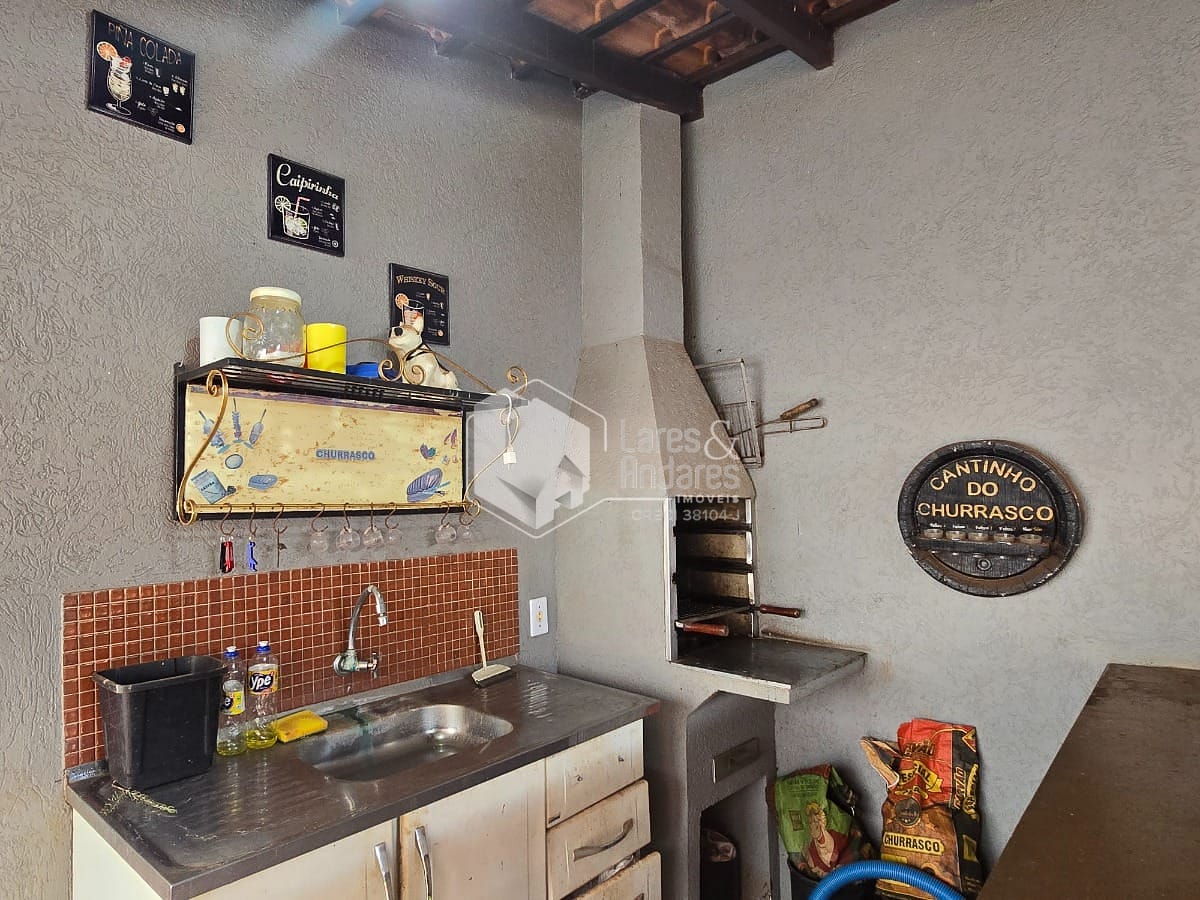 Casa à venda com 2 quartos, 160m² - Foto 8