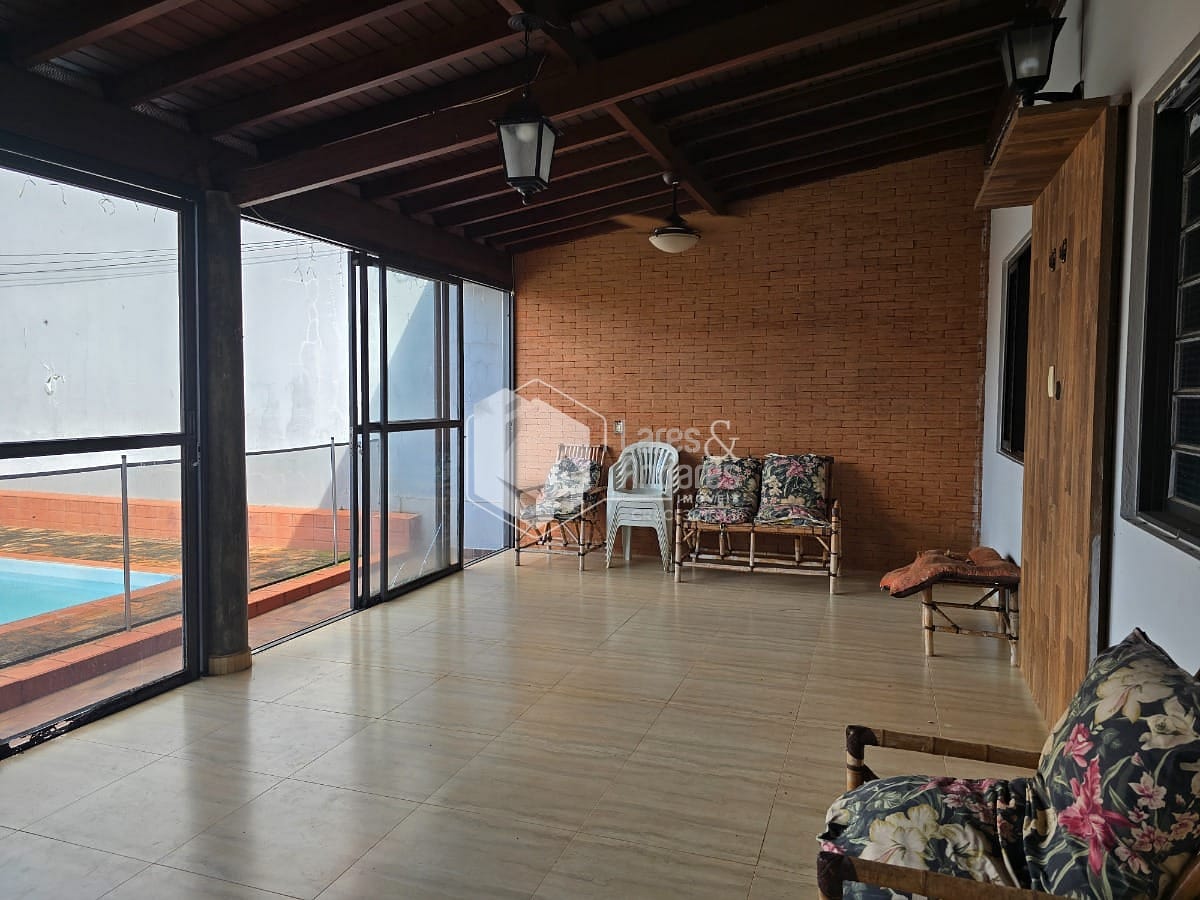 Casa à venda com 2 quartos, 160m² - Foto 18