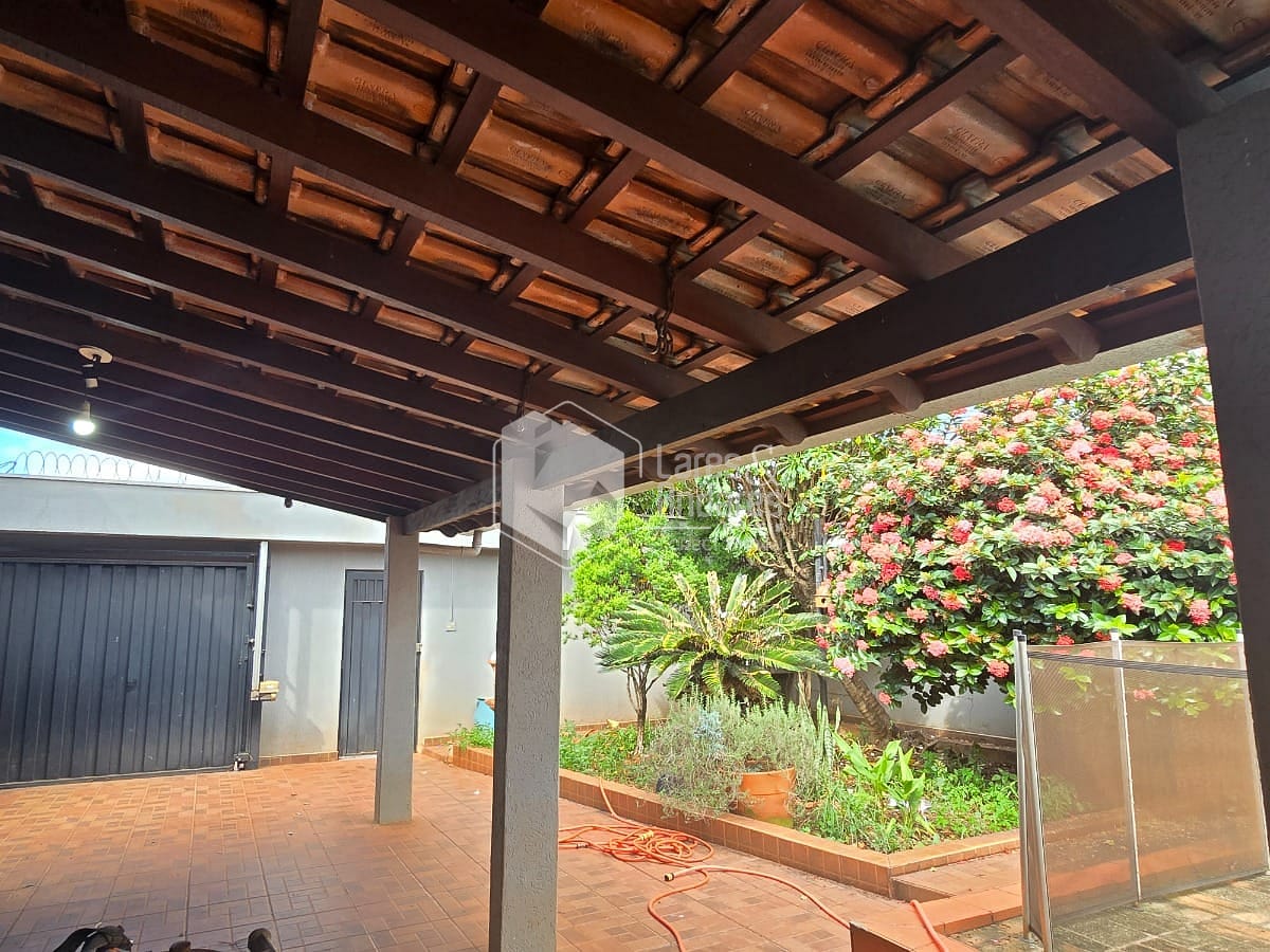 Casa à venda com 2 quartos, 160m² - Foto 5