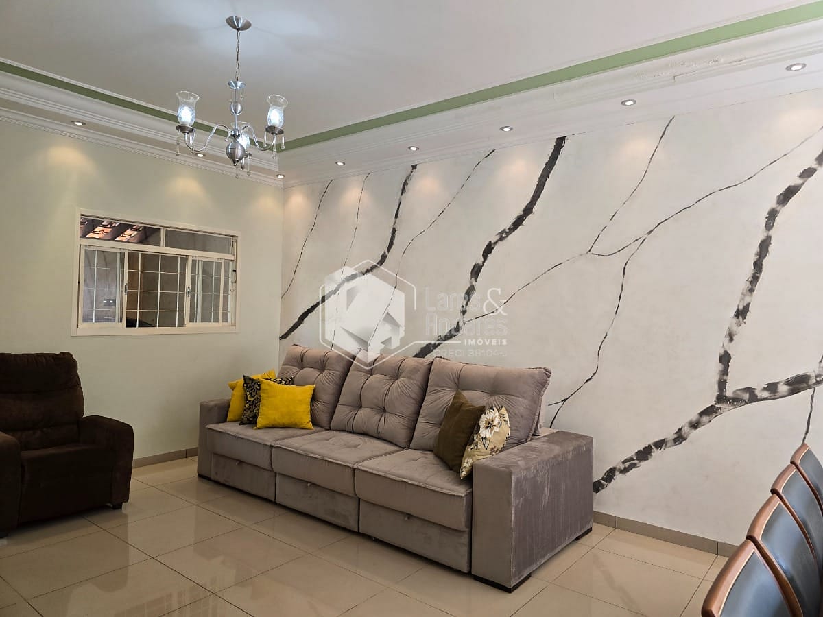 Casa à venda com 3 quartos, 207m² - Foto 3
