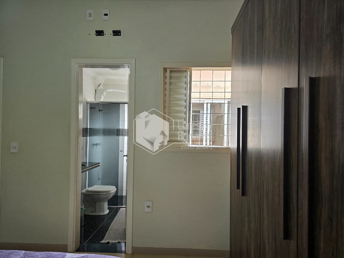 Casa à venda com 3 quartos, 207m² - Foto 17