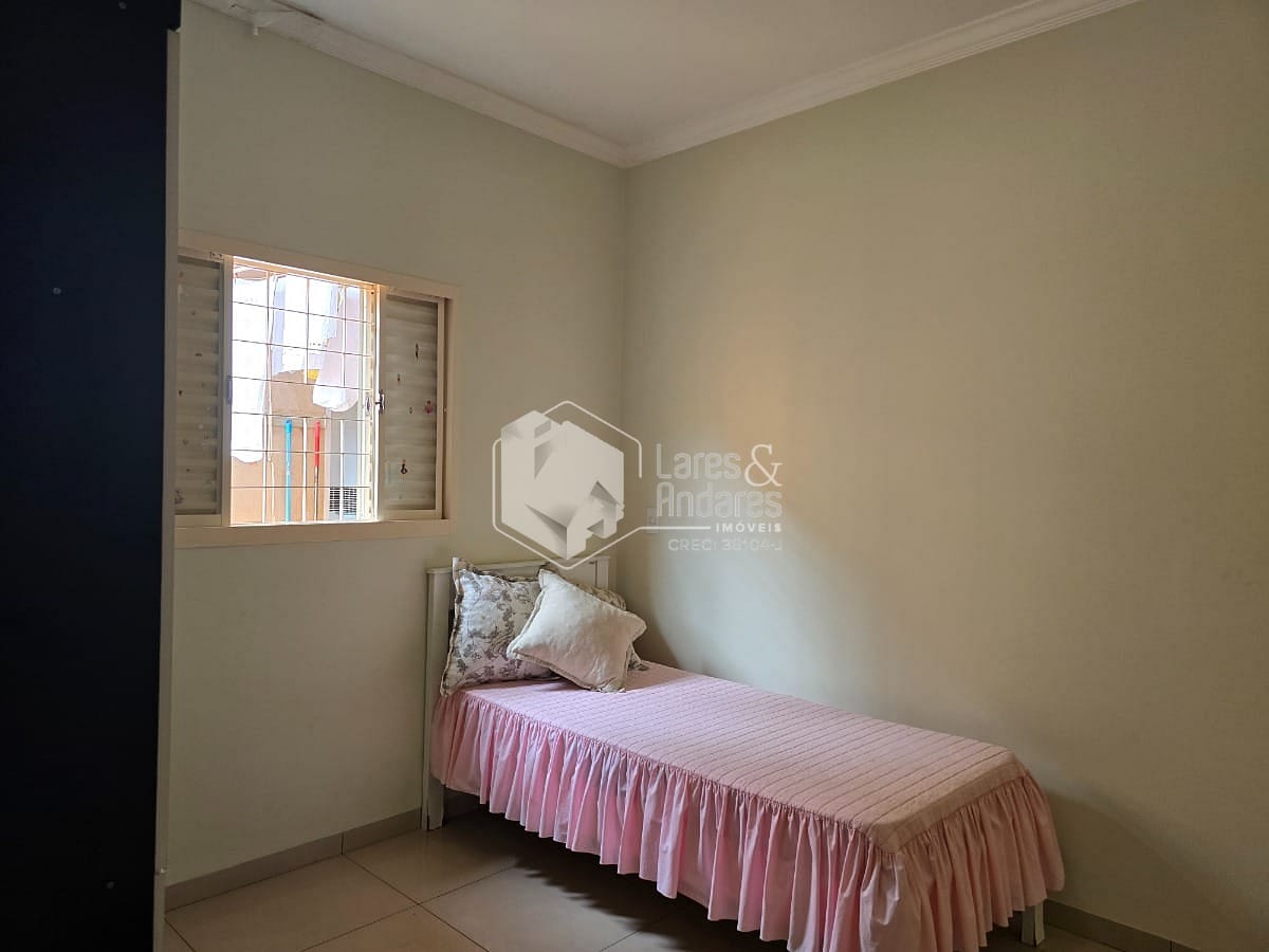 Casa à venda com 3 quartos, 207m² - Foto 11