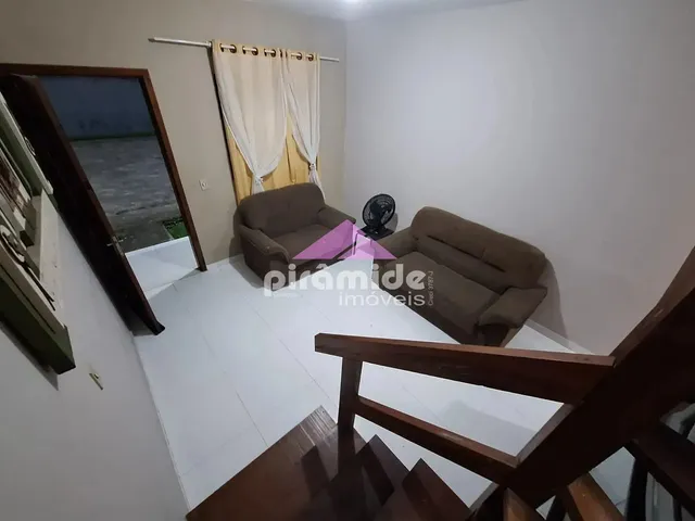 Casa com 75m² 2 quartos e 2 banheiros, para alugar, no bairro Pontal de Santa Marina em Caraguatatuba