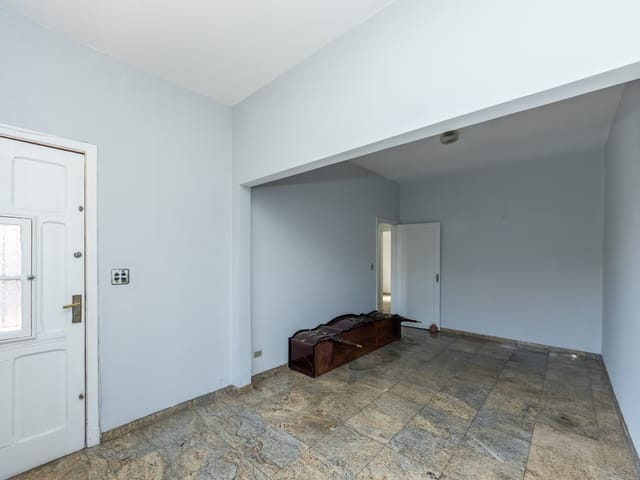 Casa com 298m² 6 quartos e 3 banheiros, à venda, no bairro Vila Sônia em São Paulo