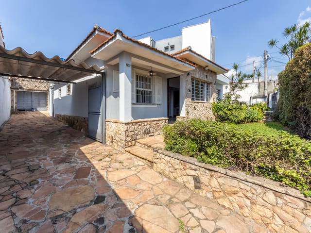 Casa com 298m² 6 quartos e 3 banheiros, à venda, no bairro Vila Sônia em São Paulo
