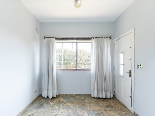 Casa com 298m² 6 quartos e 3 banheiros, à venda, no bairro Vila Sônia em São Paulo