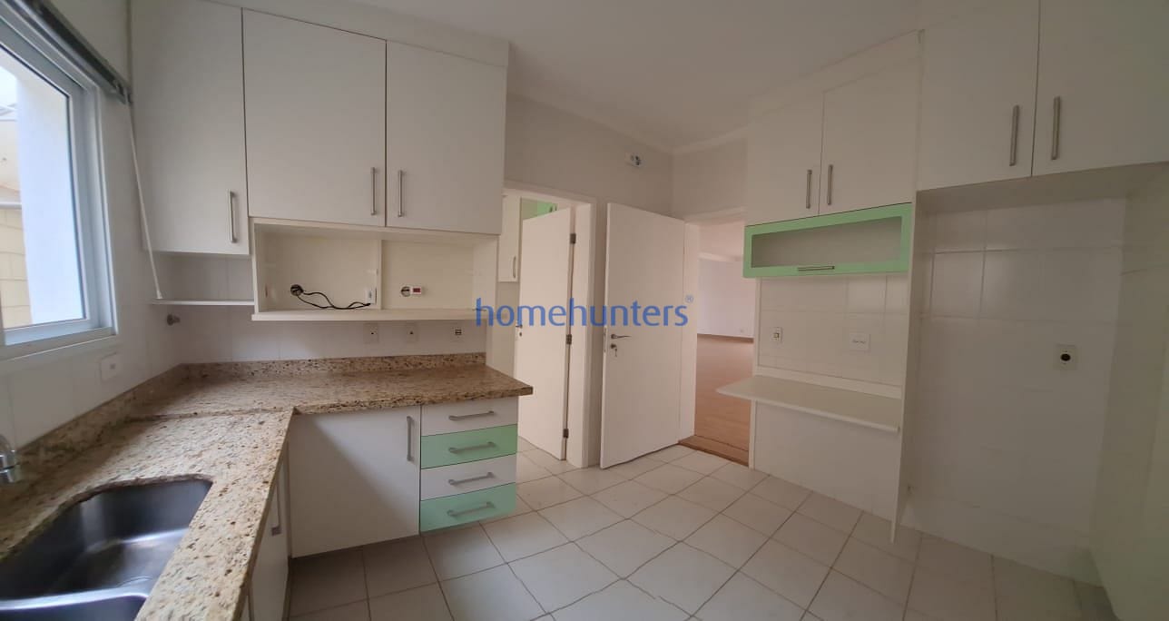 Casa à venda com 3 quartos, 264m² - Foto 9