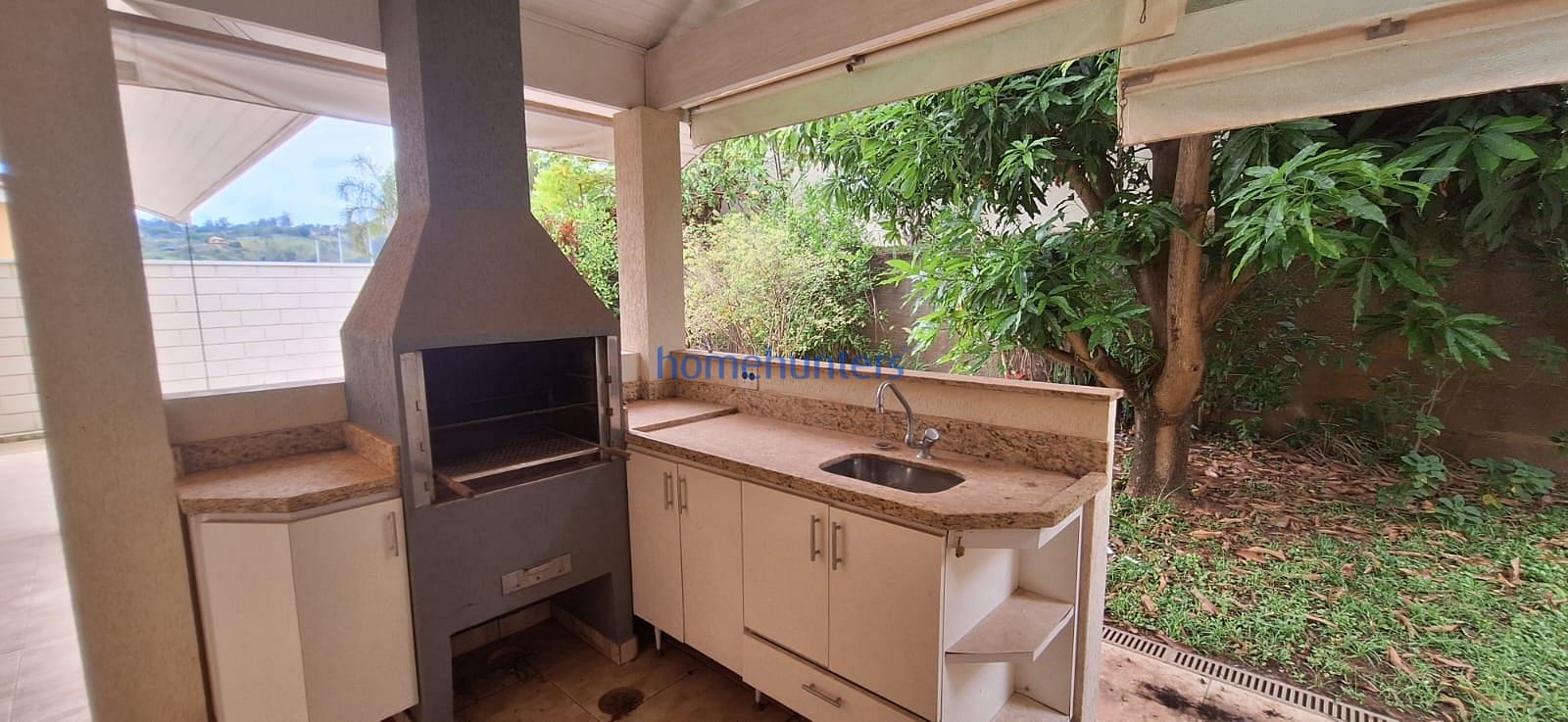 Casa à venda com 3 quartos, 264m² - Foto 7