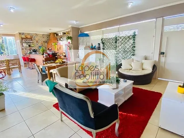 Casa com 1200m² 4 quartos e 4 banheiros, à venda, no bairro Condomínio Serra da Estrela em Atibaia
