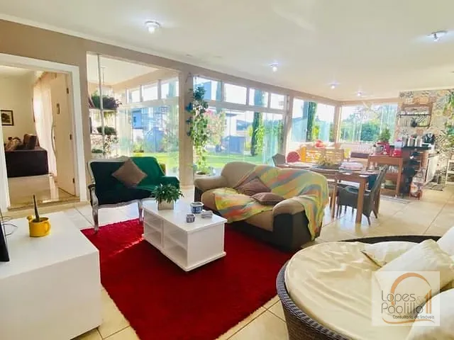 Casa com 1200m² 4 quartos e 4 banheiros, à venda, no bairro Condomínio Serra da Estrela em Atibaia