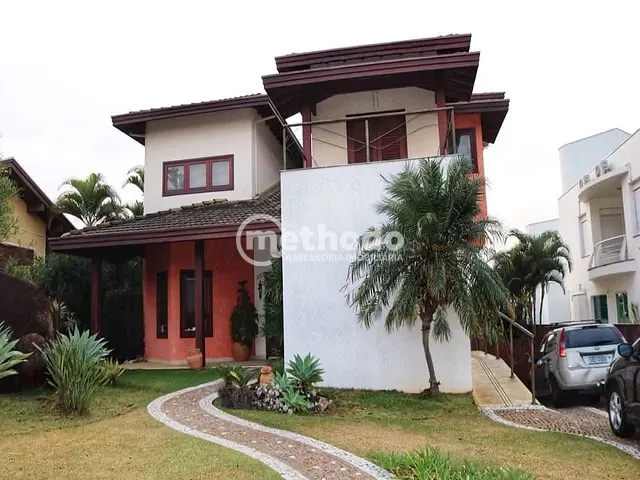 Casa com 1400m² 3 quartos e 4 banheiros, à venda, no bairro Jardim Pinheiros em Valinhos