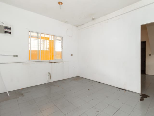 Casa com 250m² 4 quartos e 5 banheiros, à venda, no bairro Vila Zat em São Paulo