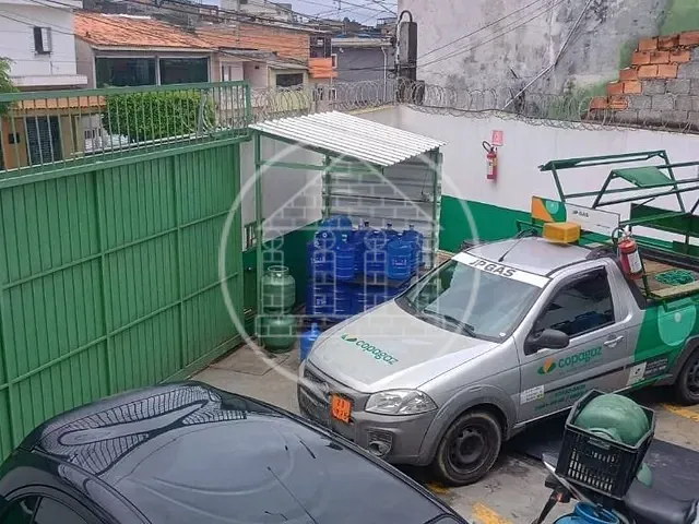 Casa com 260m² 2 quartos e 1 banheiro, à venda, no bairro Jardim Castro Alves em São Paulo