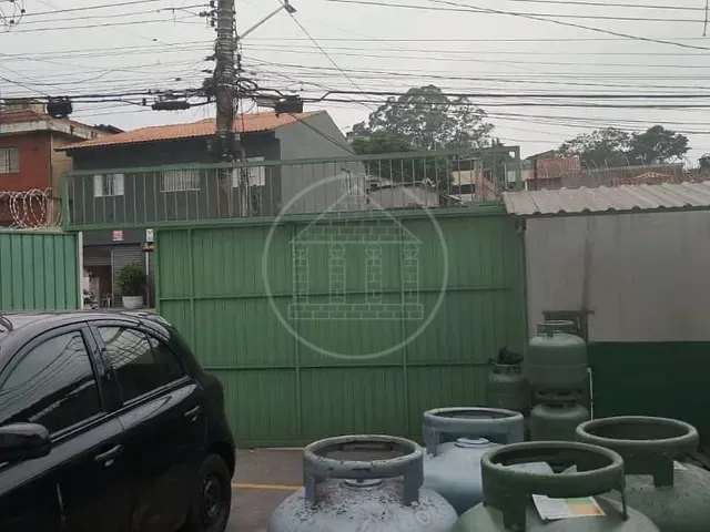 Casa com 260m² 2 quartos e 1 banheiro, à venda, no bairro Jardim Castro Alves em São Paulo