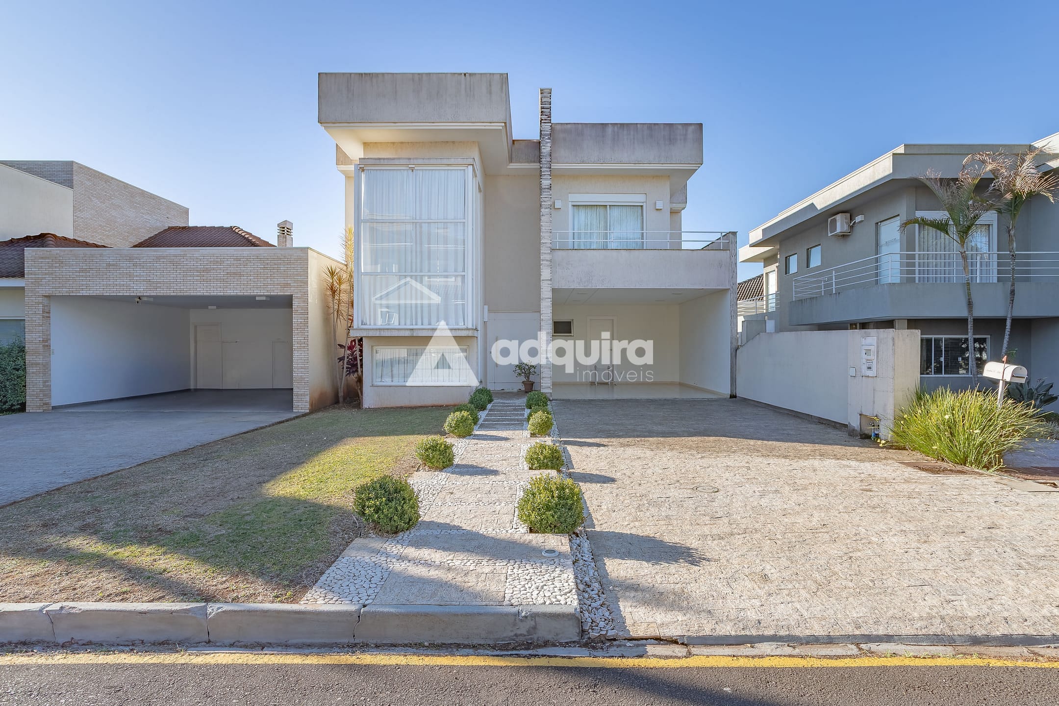 Casa, 3 quartos, 260 m² - Foto 1