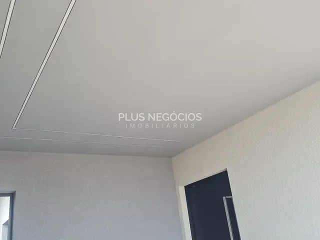 Casa com 250m² 3 quartos e 1 banheiro, à venda, no bairro Wanel Ville em Sorocaba
