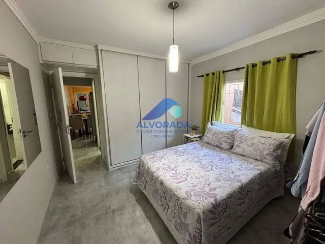 Casa com 10m² 2 quartos e 1 banheiro, à venda, no bairro Jardim Petrópolis em São José Dos Campos