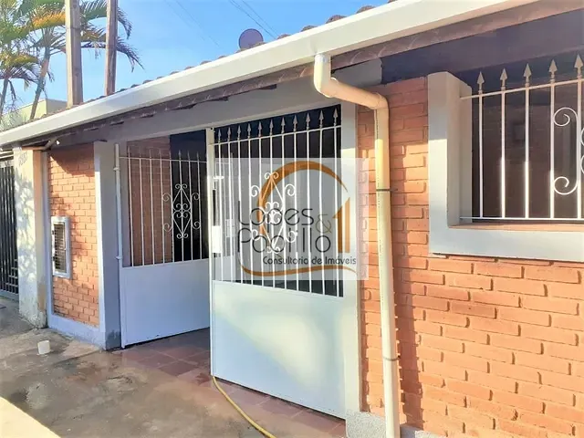 Casa com 300m² 3 quartos e 2 banheiros, à venda, no bairro Jardim das Cerejeiras em Atibaia