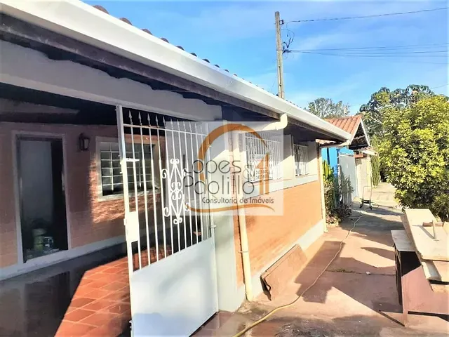 Casa com 300m² 3 quartos e 2 banheiros, à venda, no bairro Jardim das Cerejeiras em Atibaia