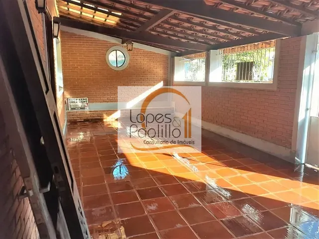 Casa com 300m² 3 quartos e 2 banheiros, à venda, no bairro Jardim das Cerejeiras em Atibaia