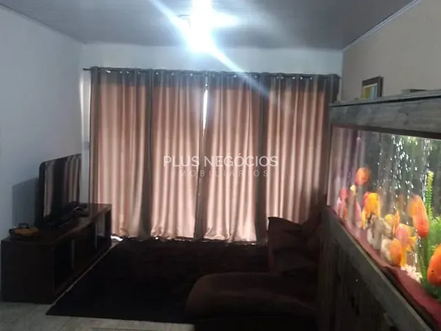 Casa com 300m² 3 quartos e 2 banheiros, à venda, no bairro Vila Aldo Damini em Votorantim