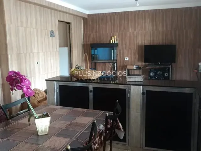 Casa com 300m² 3 quartos e 2 banheiros, à venda, no bairro Vila Aldo Damini em Votorantim