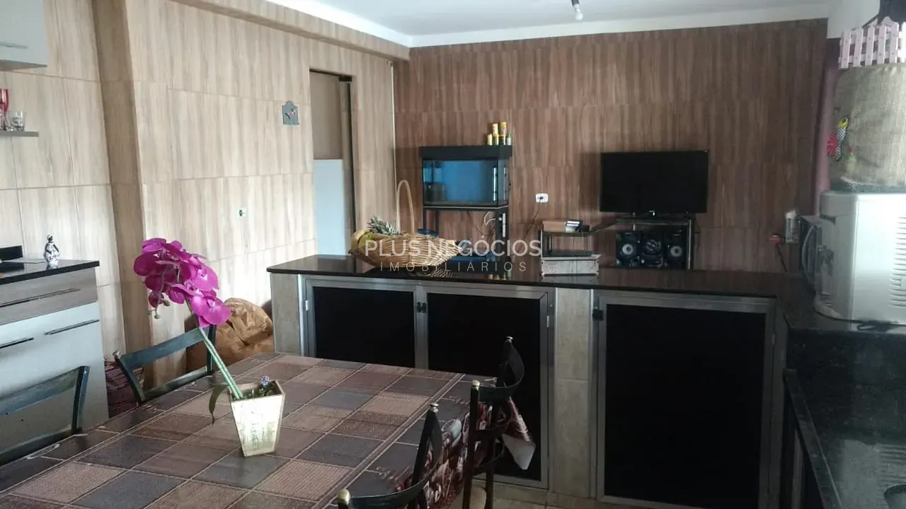 Casa, 3 quartos, 250 m² - Foto 3