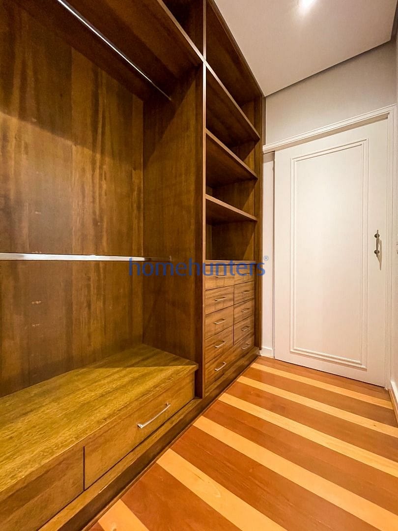 Casa à venda com 4 quartos, 817m² - Foto 32