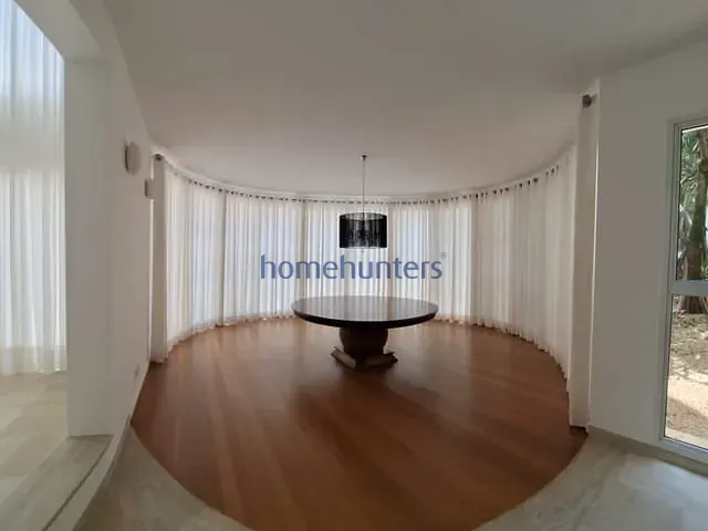 Casa com 1633m² 4 quartos e 7 banheiros, à venda, no bairro Jardim Conceição em Campinas