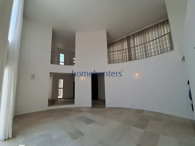 Casa com 1633m² 4 quartos e 7 banheiros, à venda, no bairro Jardim Conceição em Campinas