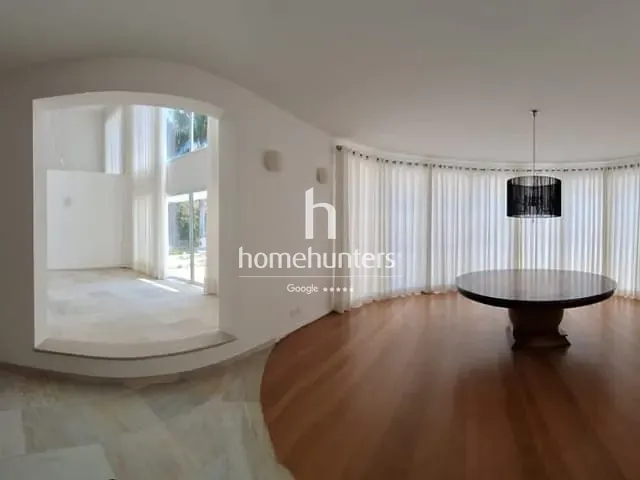 Casa com 1633m² 4 quartos e 7 banheiros, à venda, no bairro Jardim Conceição em Campinas